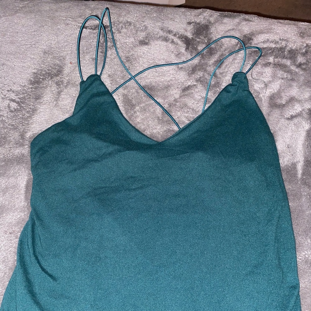 Cross back strap tank top